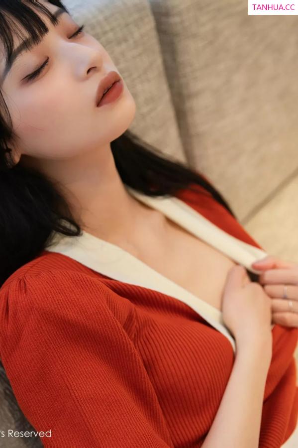   [XiuRen]高清写真图 2025.05.08 No.10247 茂木希子 橙色T恤第30张图片